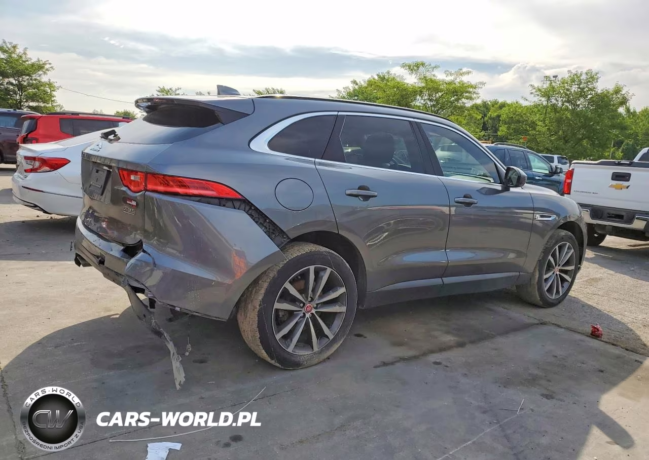 2018 Jaguar F-Pace Prestige VIN:SADCK2FX7JA295833 - 3