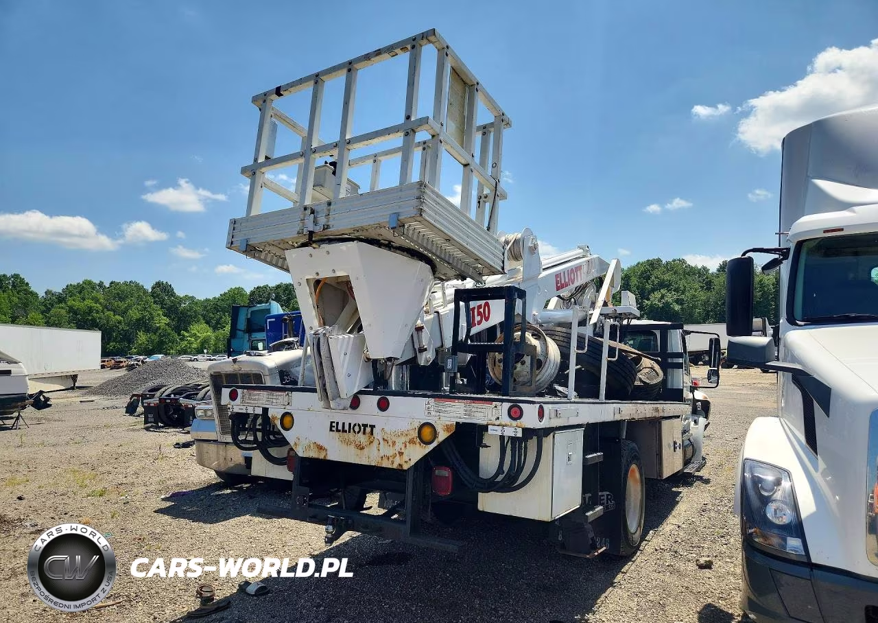 2005 International 4300 Bucket Truck VIN:1HTMMAAN75H126891 - 3