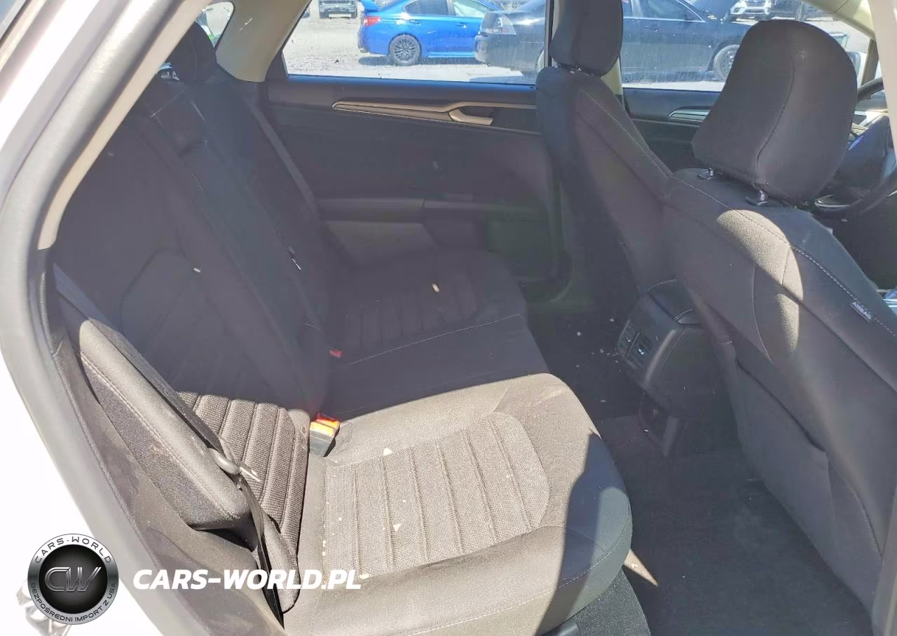 2020 Ford Fusion Se VIN:3FA6P0LUXLR112951 - 10