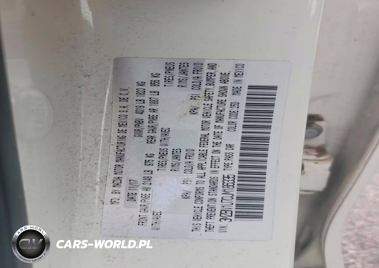 2018 Mazda 3 Sport VIN:3MZBN1U70JM186335 - 12