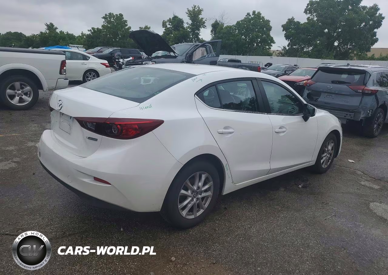 2018 Mazda 3 Sport VIN:3MZBN1U70JM186335 - 3
