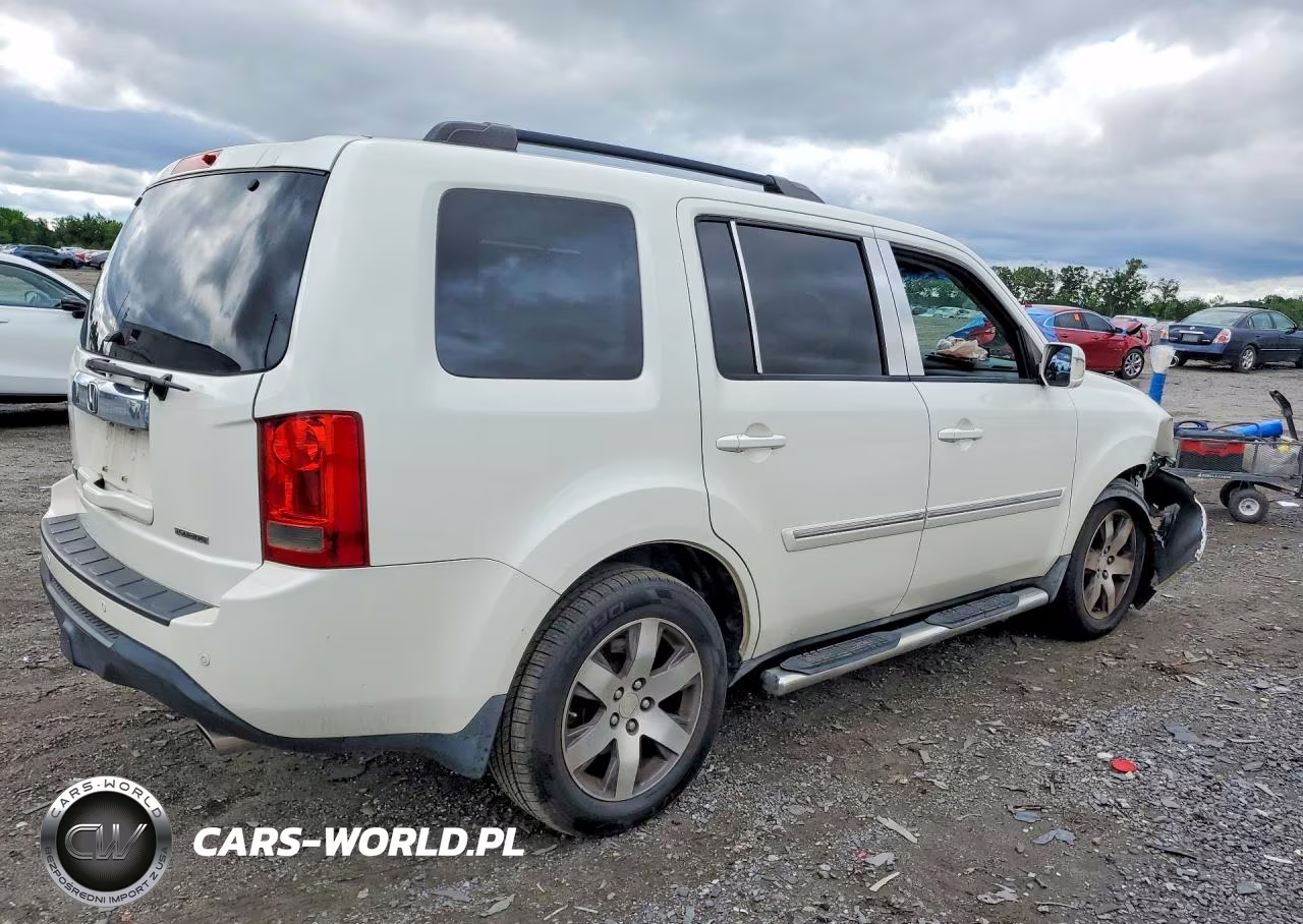2012 Honda Pilot Touring VIN:5FNYF3H94CB011692 - 3