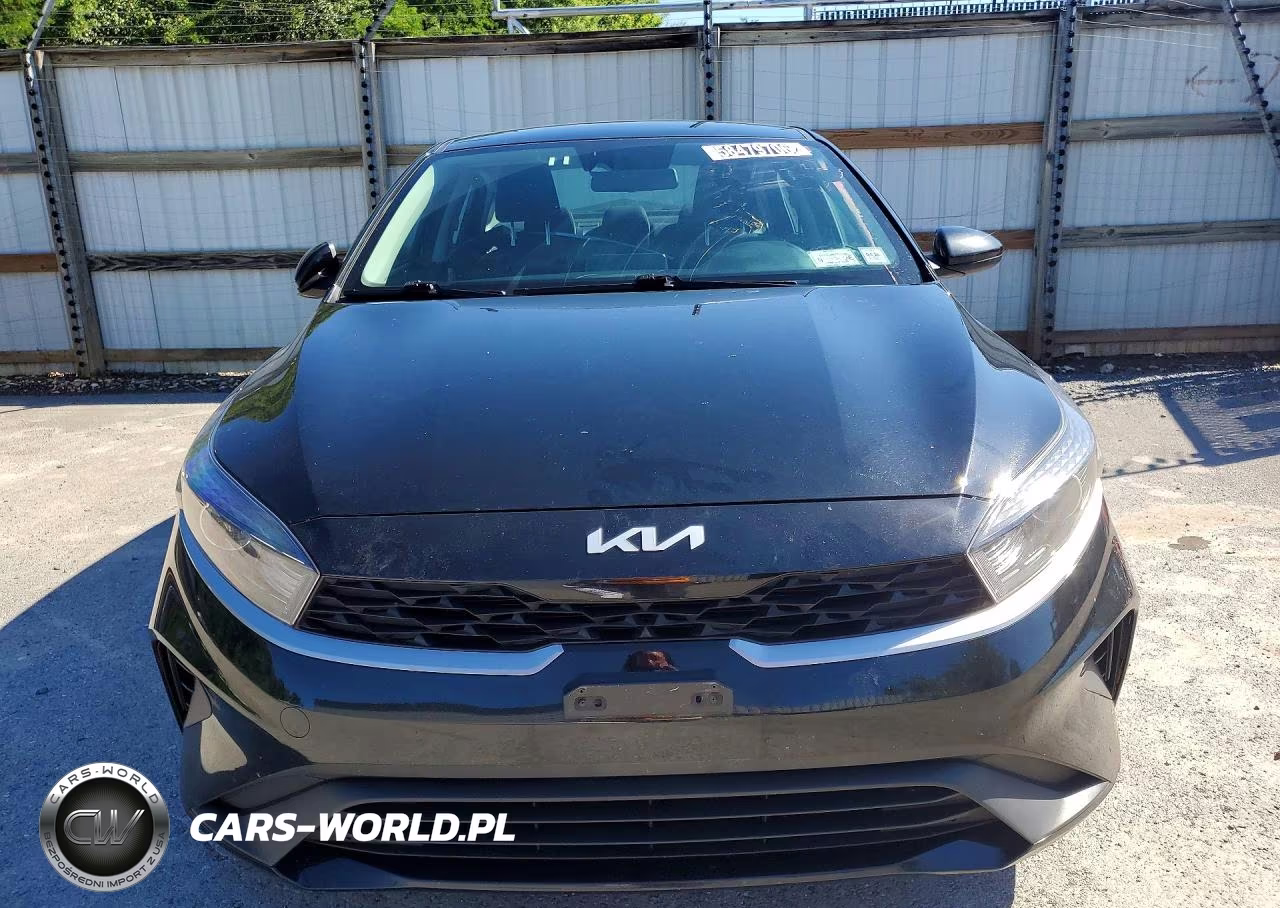2024 Kia Forte Lxs VIN:3KPF24AD2RE739856 - 5