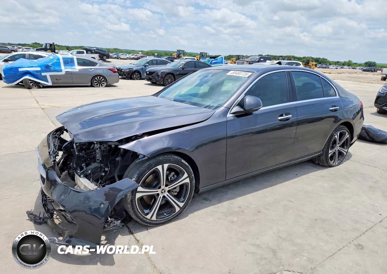 2025 Mercedes-Benz C 300 – zdjęcie 1 z 12