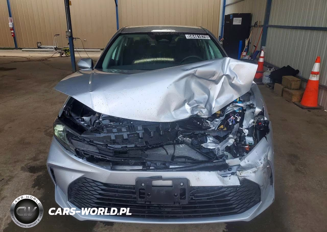 2026 Toyota Camry Le VIN:4T1DAACK8TU697816 - 5