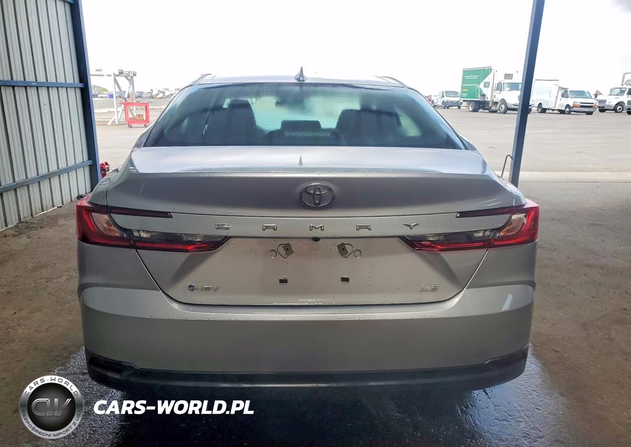 2026 Toyota Camry Le VIN:4T1DAACK8TU697816 - 6