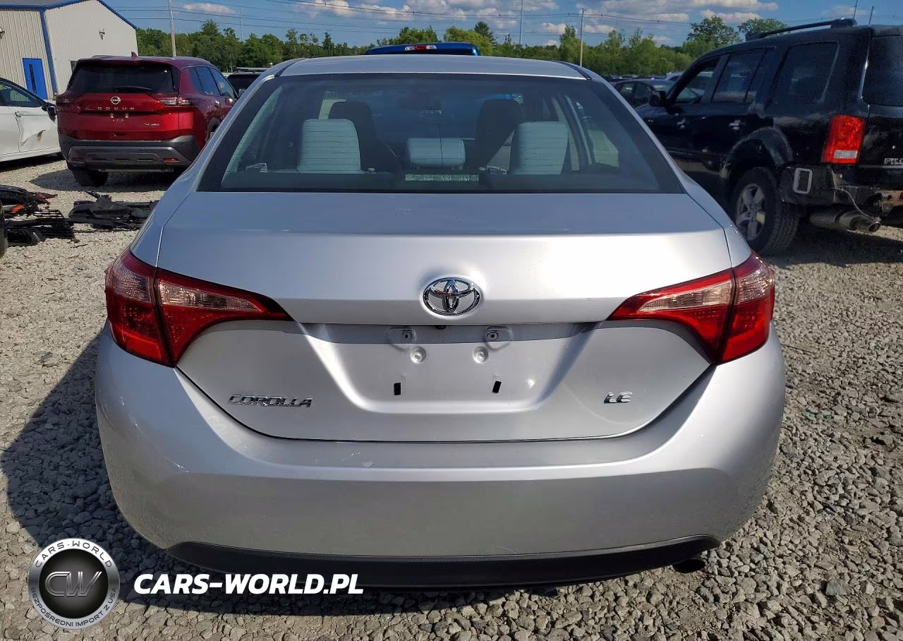 2019 Toyota Corolla Le VIN:2T1BURHE2KC136009 - 6