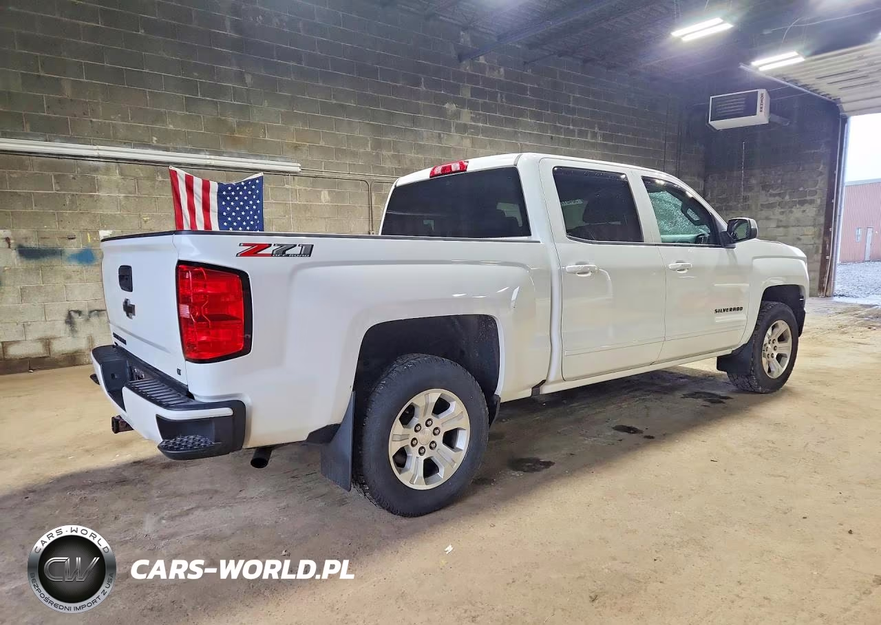 2018 Chevrolet Silverado K1500 Lt VIN:3GCUKREC7JG513455 - 3