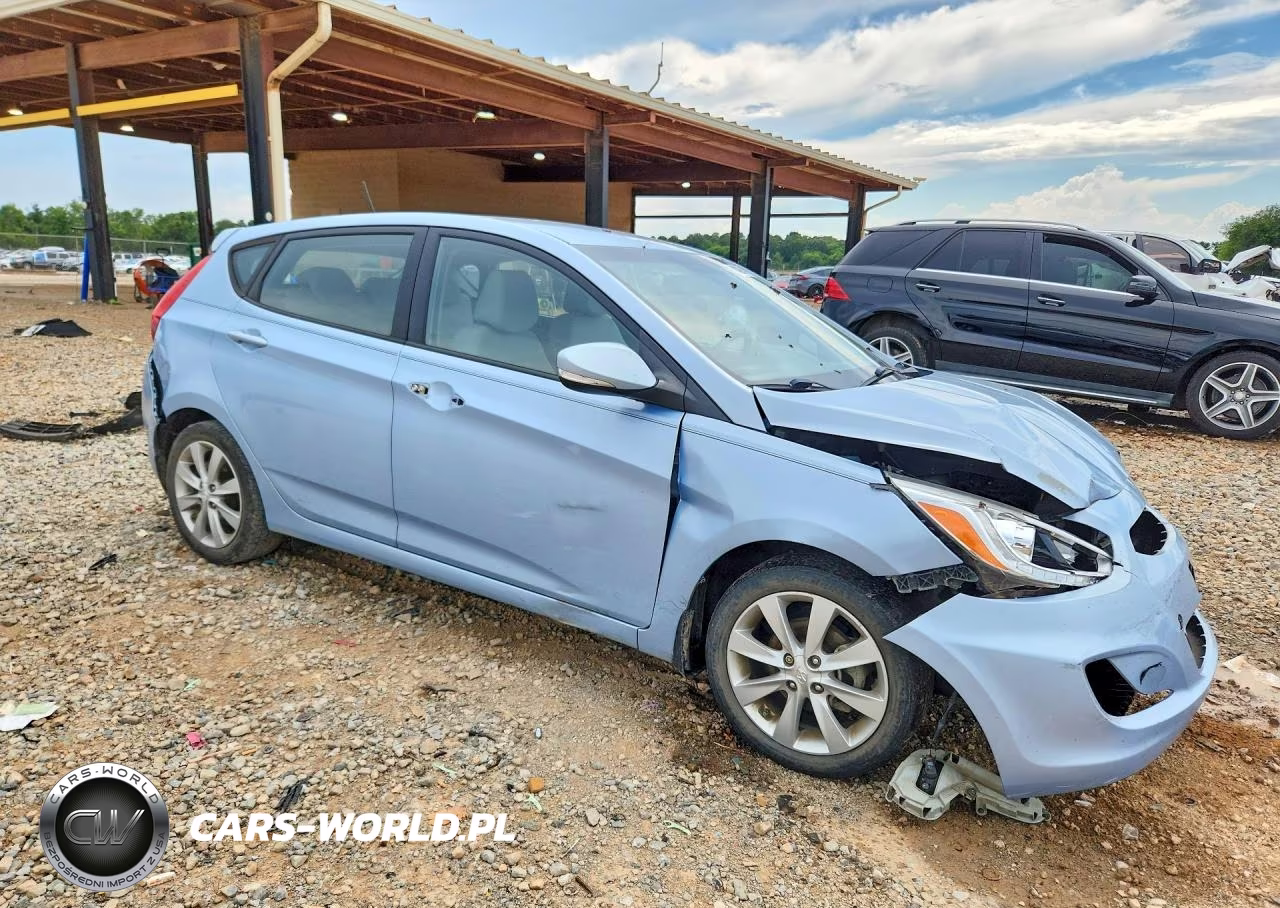 2014 Hyundai Accent Se VIN:KMHCU5AE6EU150439 - 4