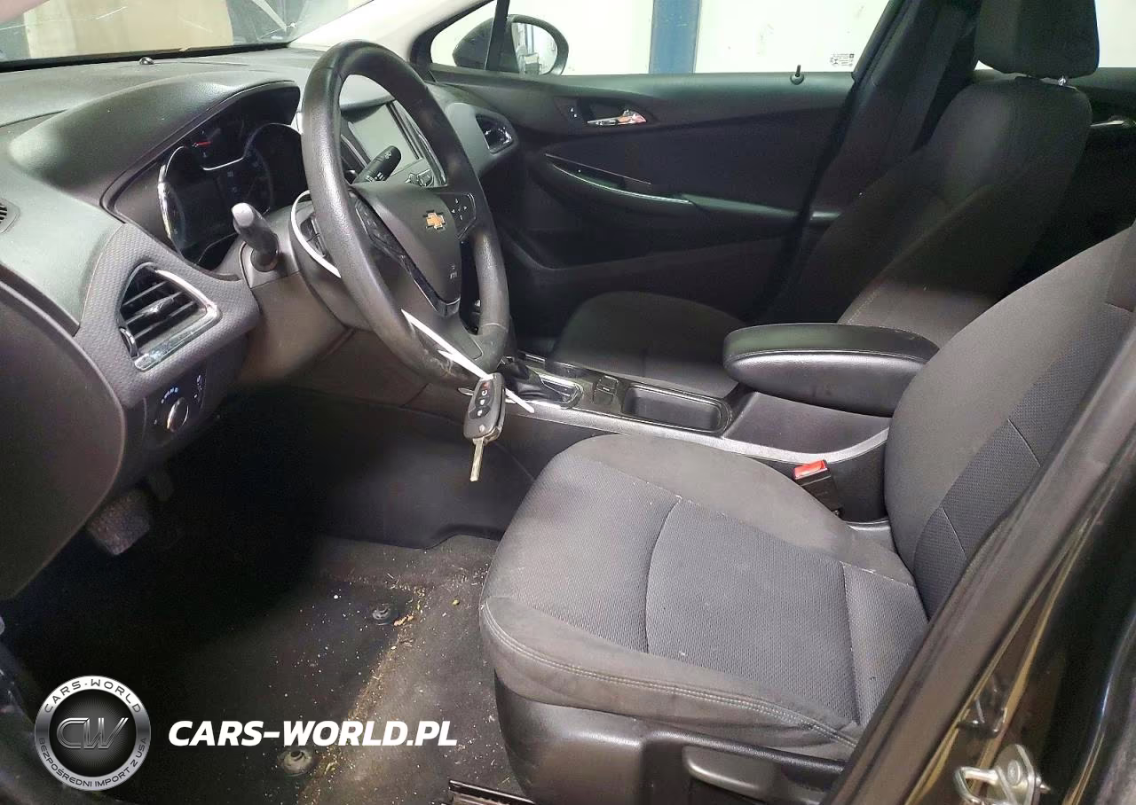 2018 Chevrolet Cruze Lt VIN:1G1BE5SM2J7163399 - 7