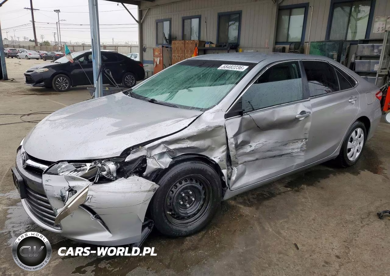 2015 Toyota Camry Le