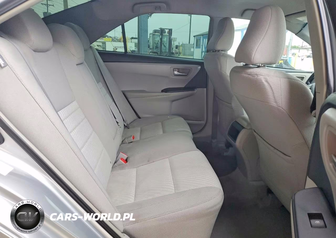 2015 Toyota Camry Le VIN:4T1BF1FKXFU074867 - 10