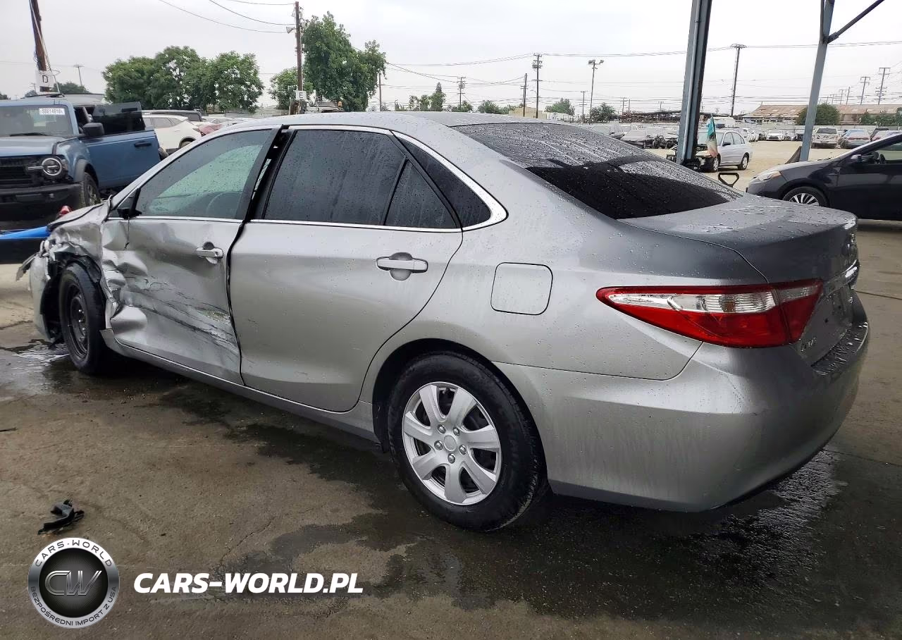 2015 Toyota Camry Le VIN:4T1BF1FKXFU074867 - 2