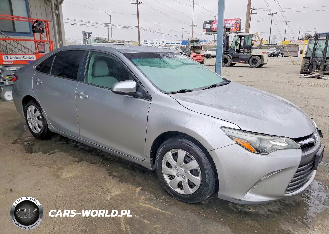 2015 Toyota Camry Le VIN:4T1BF1FKXFU074867 - 4