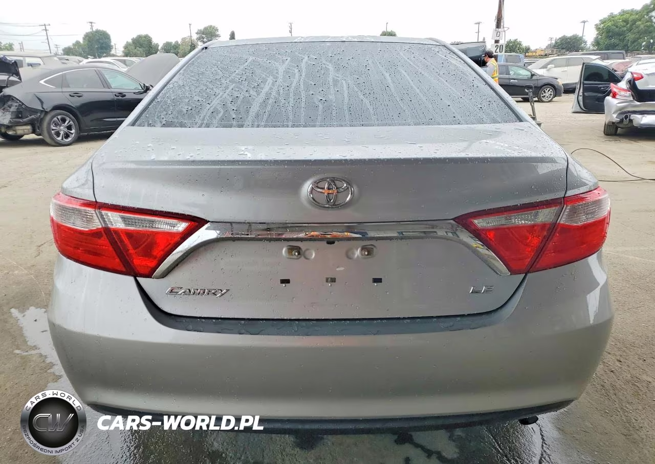 2015 Toyota Camry Le VIN:4T1BF1FKXFU074867 - 6