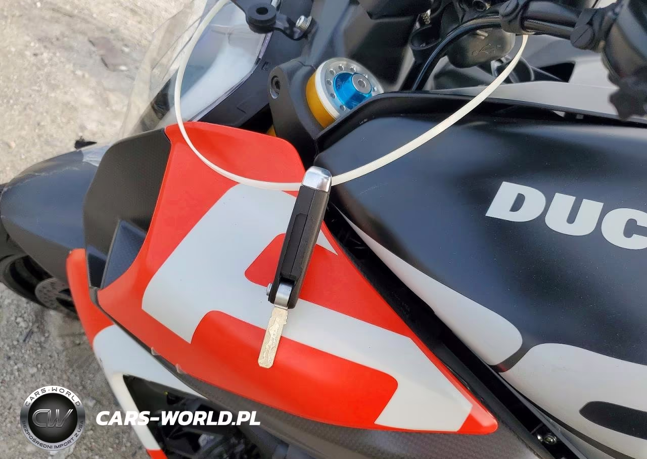 2026 Ducati Diavel V4 Rs VIN:ZDMGAR5W1TB001412 - 8