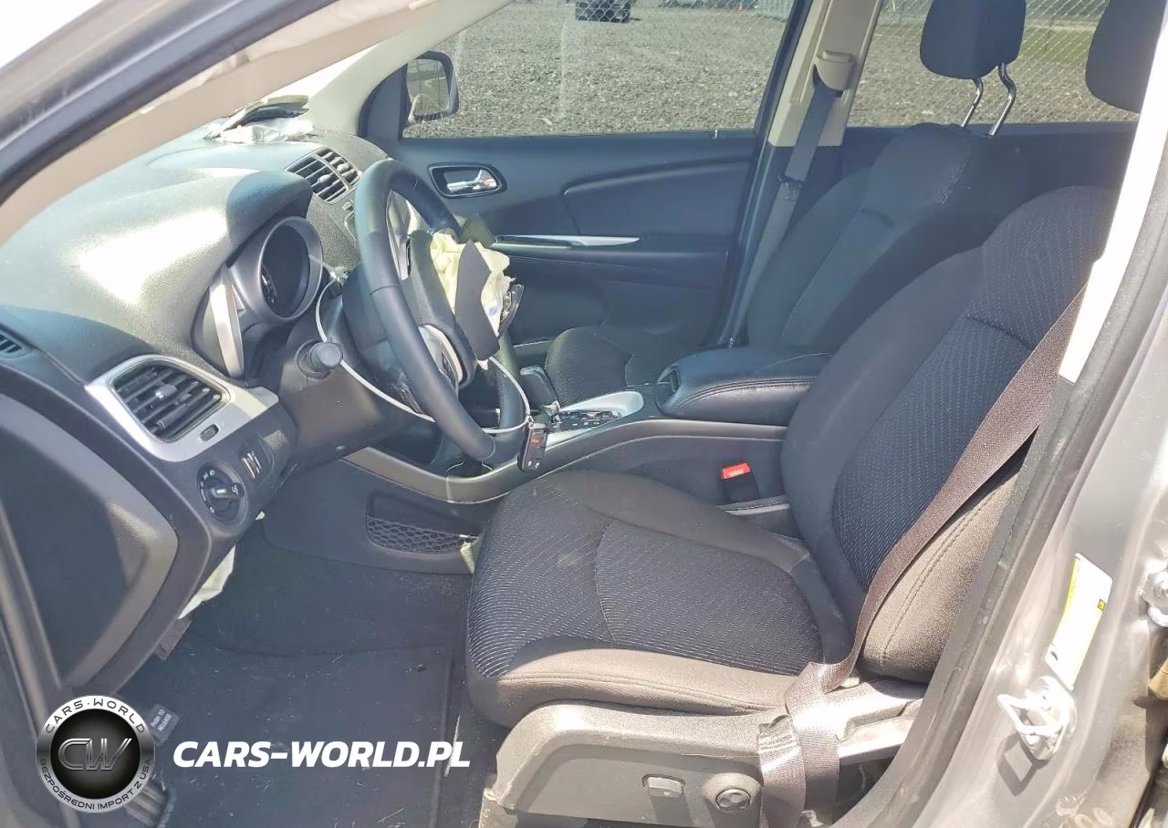 2019 Dodge Journey VIN:3C4PDDBG8KT687898 - 7