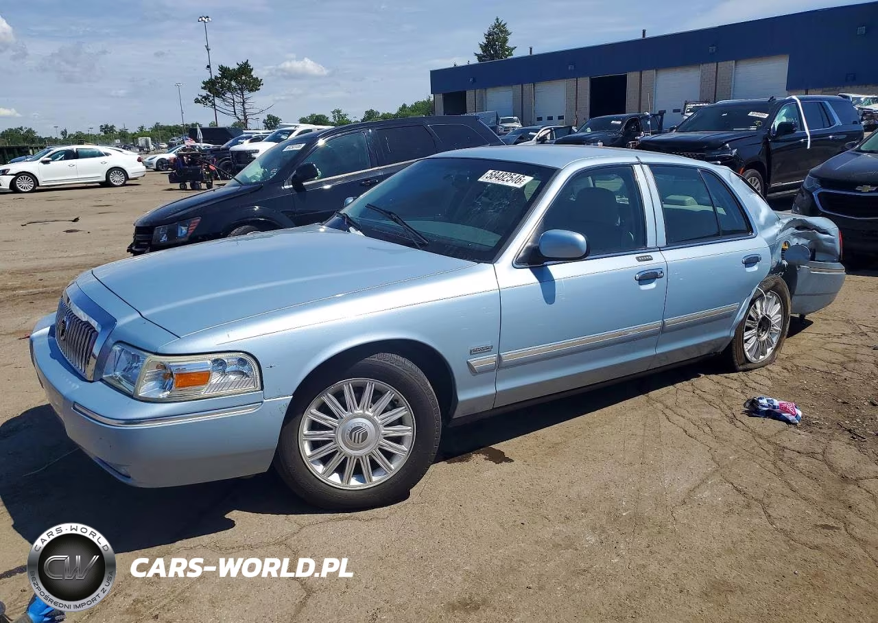 2010 Mercury Grand Marquis Ls – zdjęcie 1 z 12