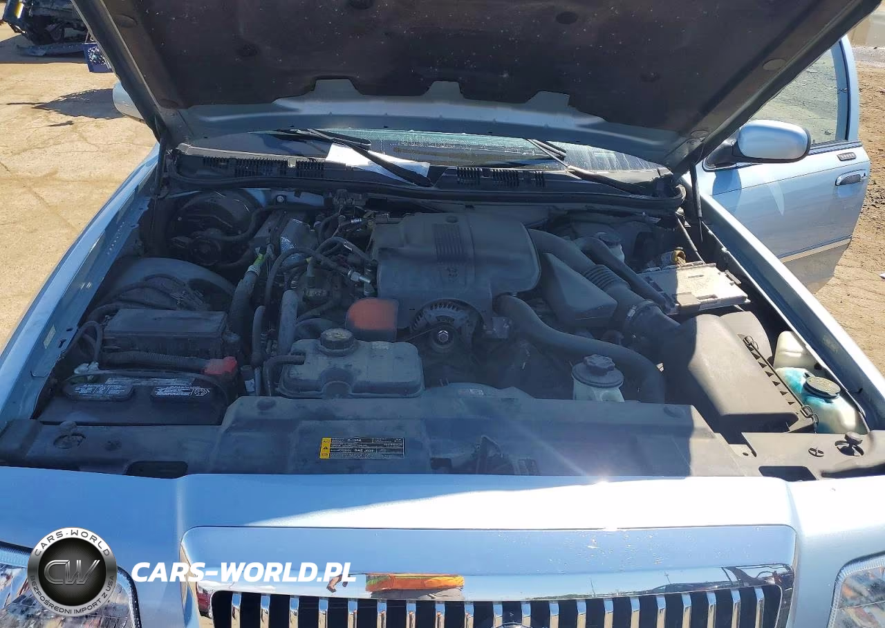 2010 Mercury Grand Marquis Ls VIN:2MEBM7FV1AX602268 - 11