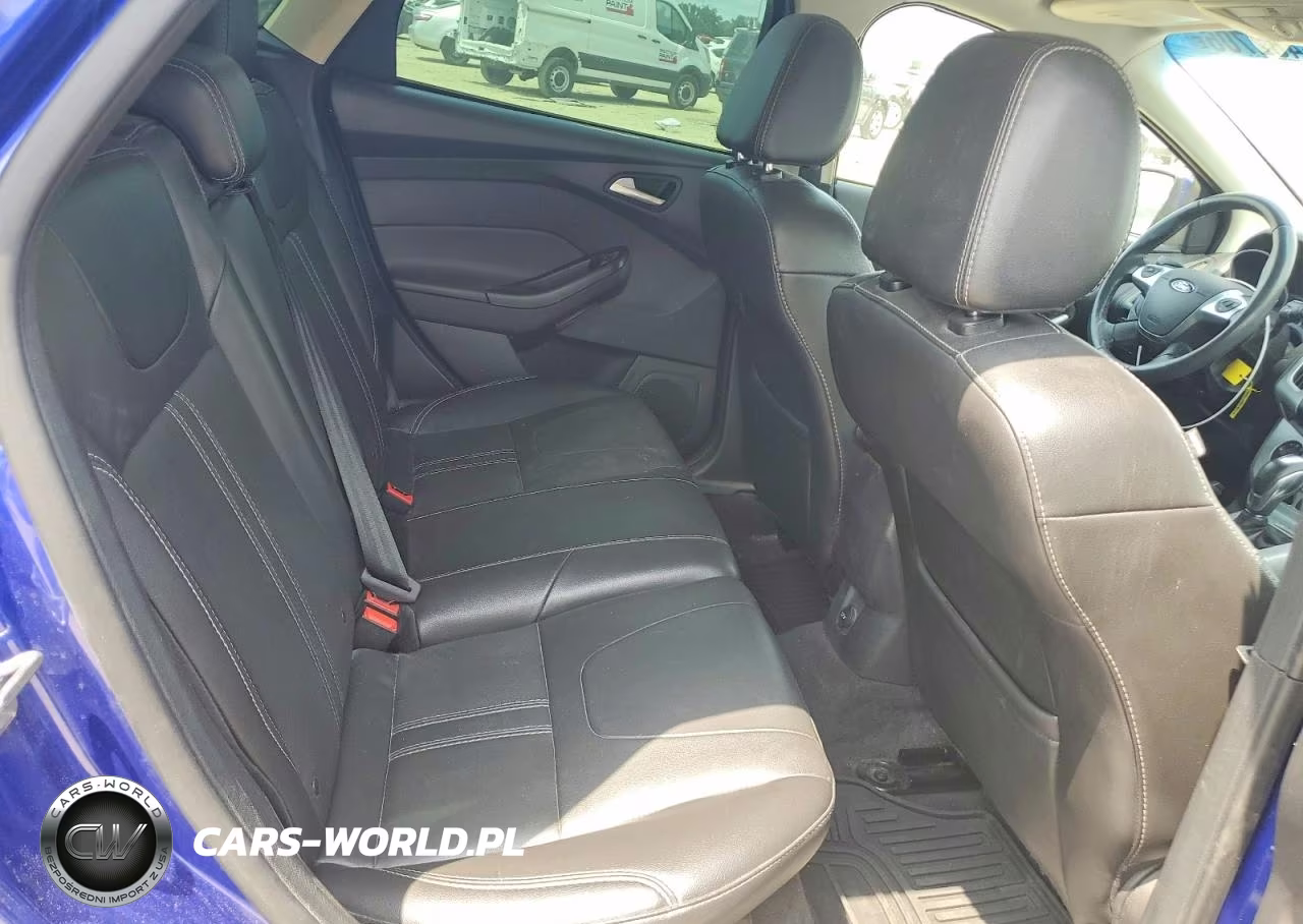 2014 Ford Focus Se VIN:1FADP3K24EL111966 - 10