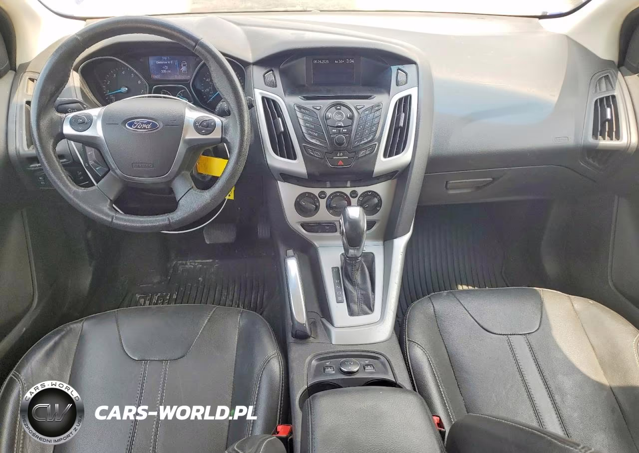 2014 Ford Focus Se VIN:1FADP3K24EL111966 - 8