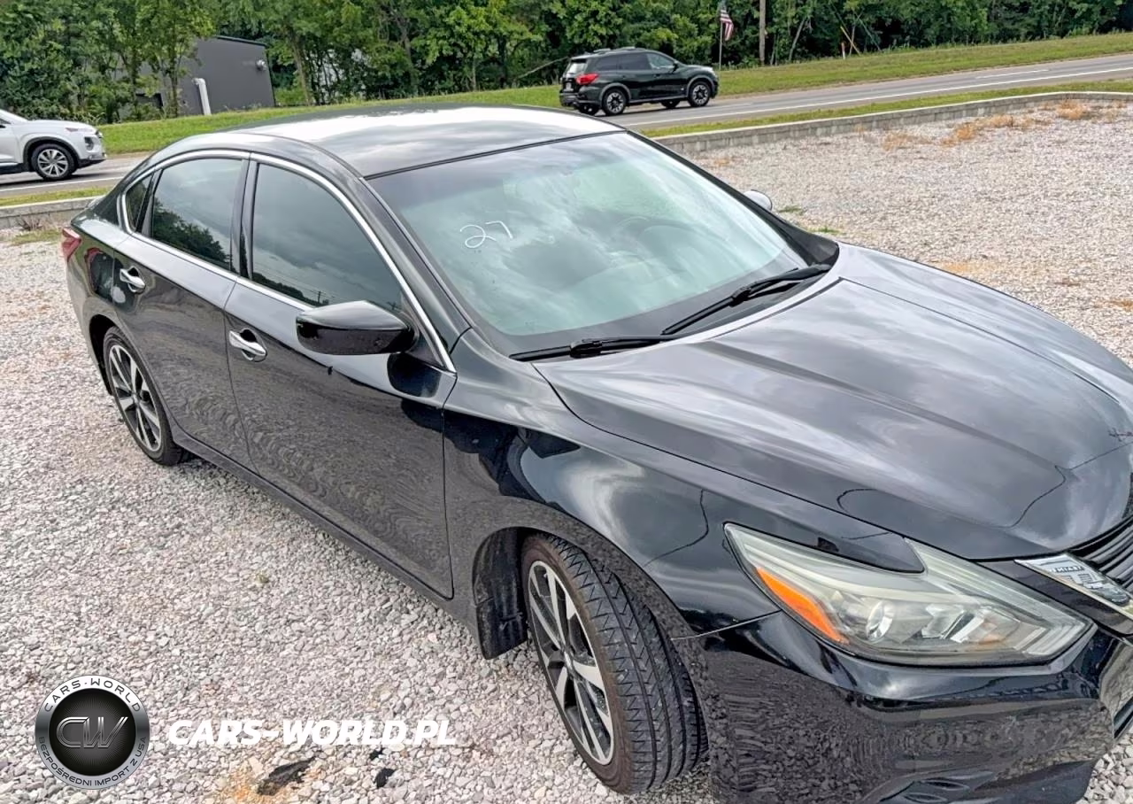 2018 Nissan Altima 2.5 Sr – zdjęcie 1 z 10