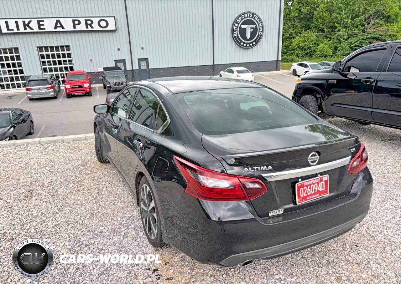 2018 Nissan Altima 2.5 Sr VIN:1N4AL3AP2JC152568 - 3