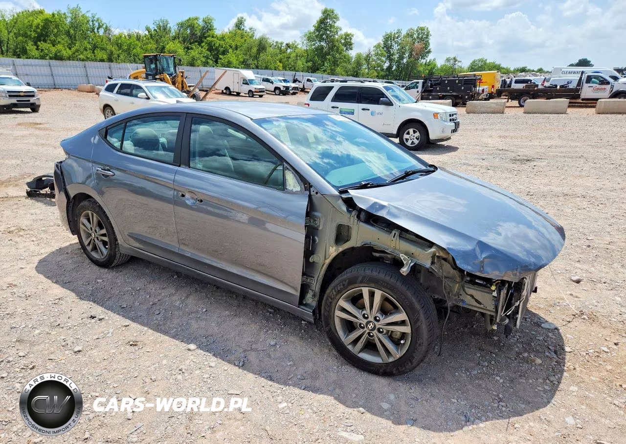 2018 Hyundai Elantra Sel VIN:5NPD84LF5JH298910 - 4