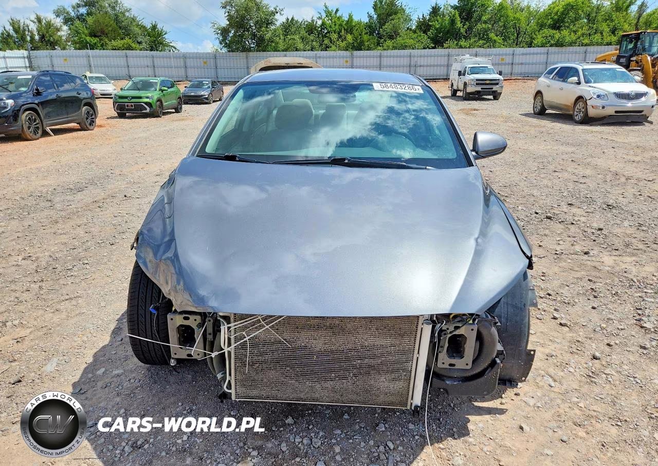 2018 Hyundai Elantra Sel VIN:5NPD84LF5JH298910 - 5