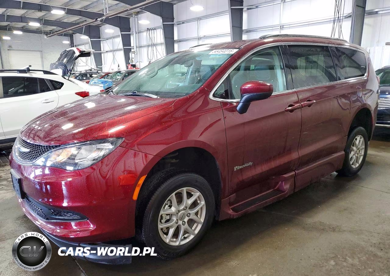 2021 Chrysler Voyager Lxi