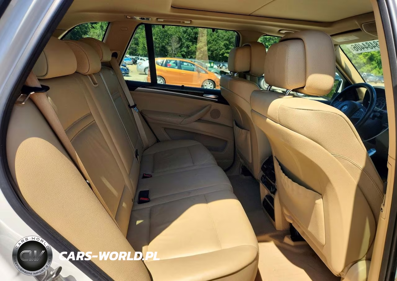 2012 BMW X5 xDrive35I VIN:5UXZV4C52CL764067 - 11