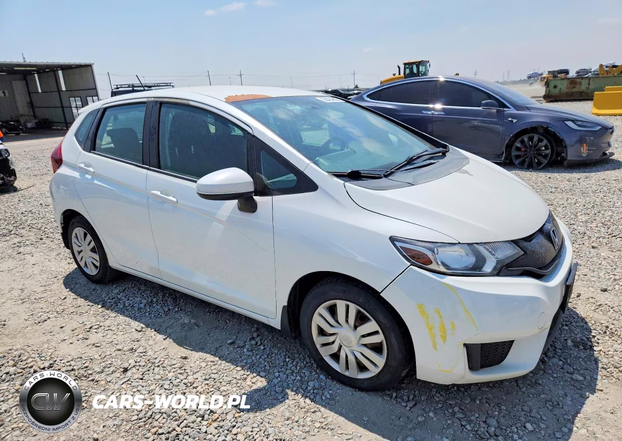 2015 Honda Fit Lx VIN:3HGGK5H51FM722302 - 4