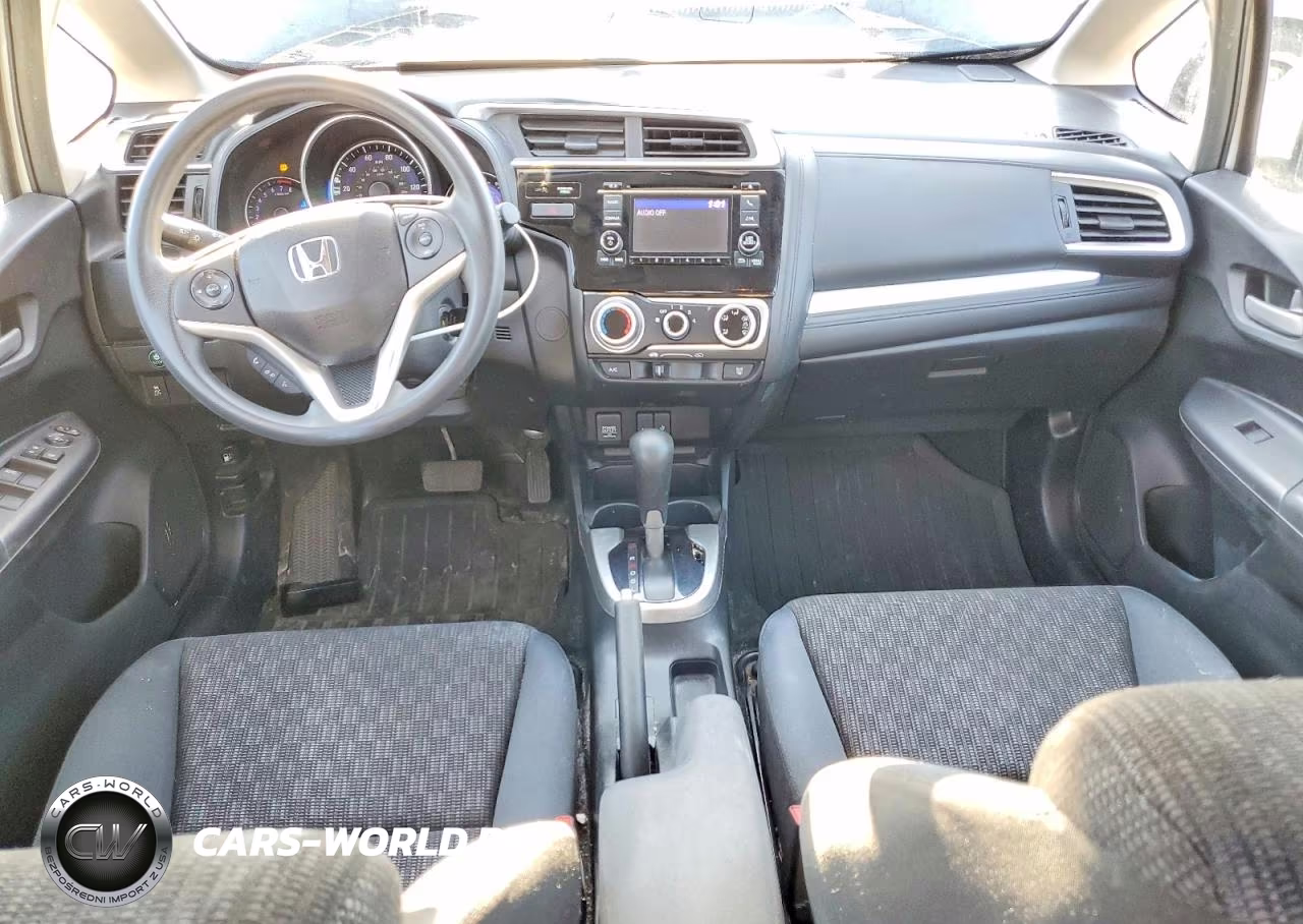 2015 Honda Fit Lx VIN:3HGGK5H51FM722302 - 8