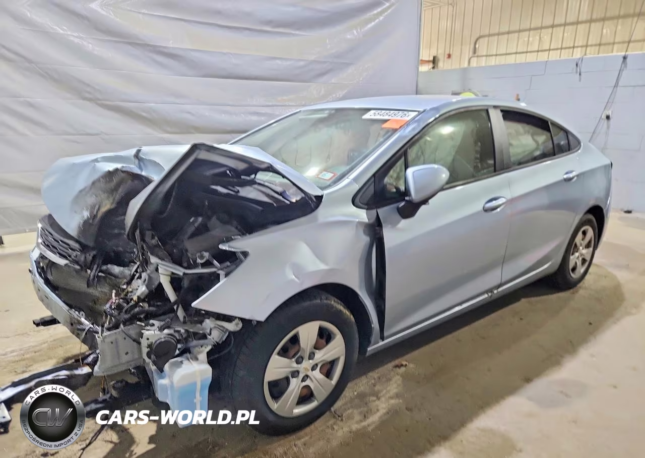 2018 Chevrolet Cruze Ls – zdjęcie 1 z 12
