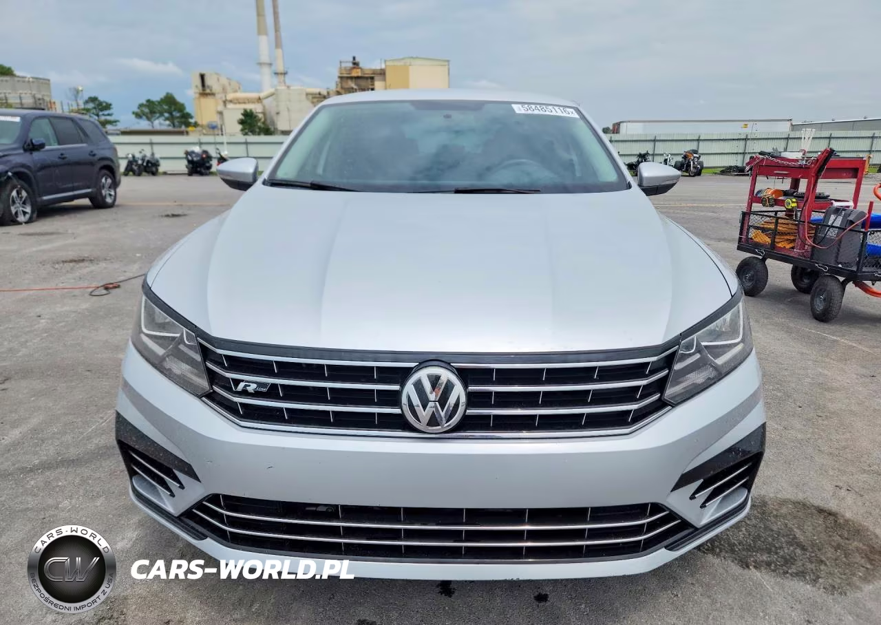 2017 Volkswagen Passat R-Line VIN:1VWDT7A31HC018881 - 5