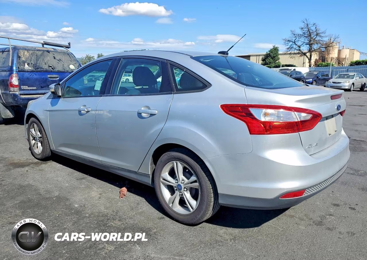 2014 Ford Focus Se VIN:1FADP3F24EL287569 - 2