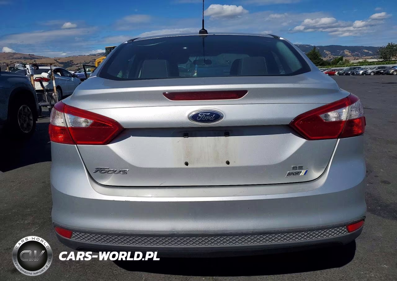 2014 Ford Focus Se VIN:1FADP3F24EL287569 - 6