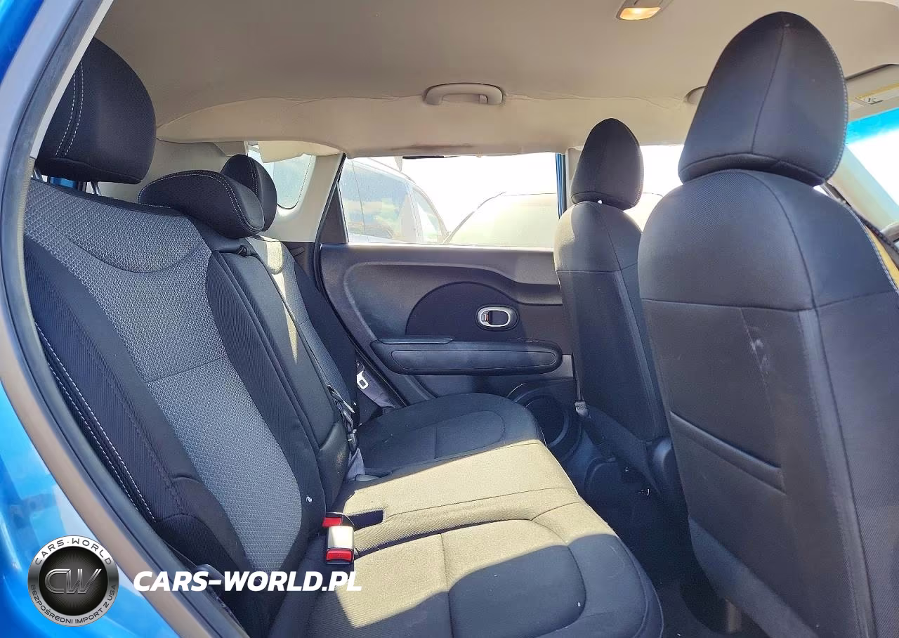 2018 Kia Soul + VIN:KNDJP3A54J7586657 - 10