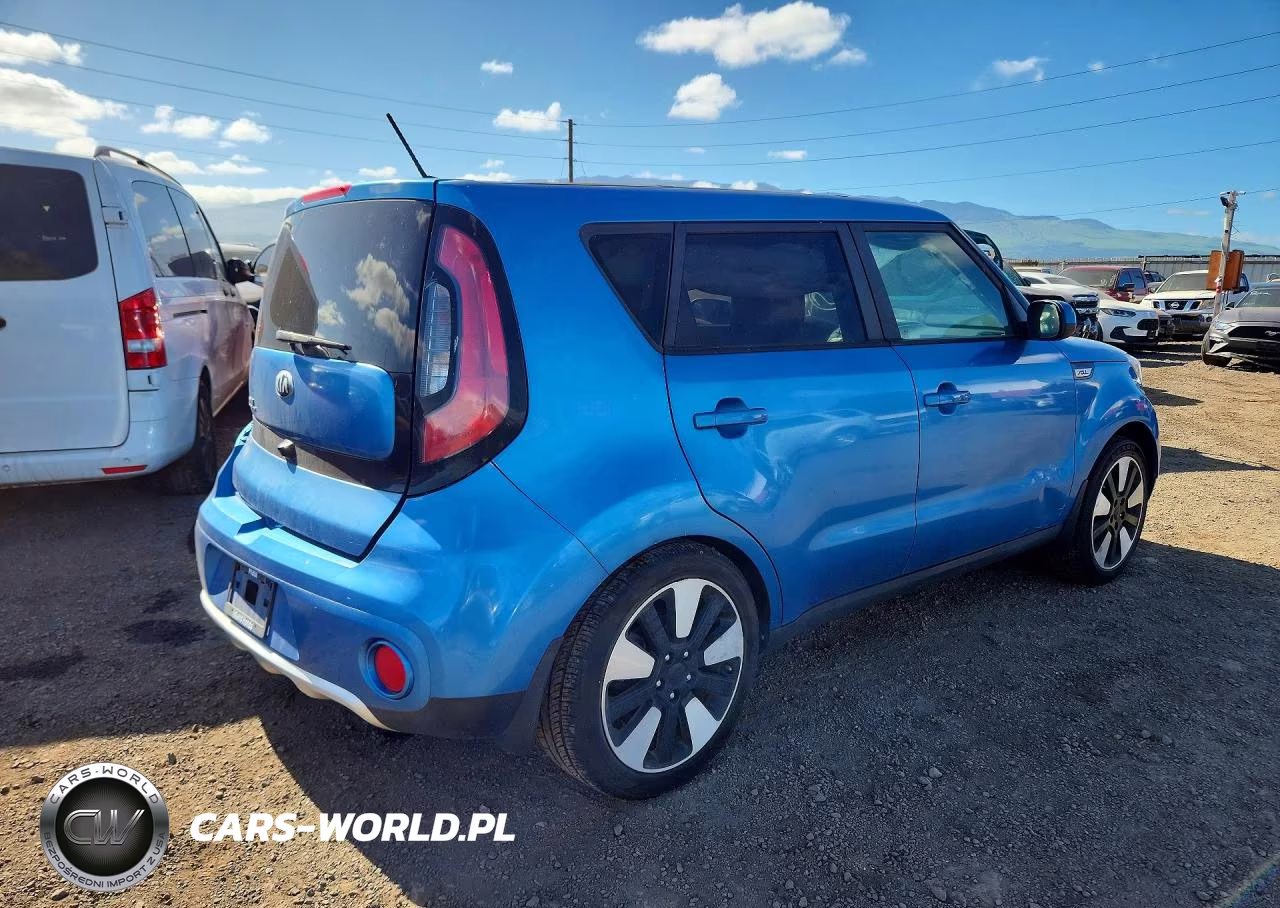 2018 Kia Soul + VIN:KNDJP3A54J7586657 - 3