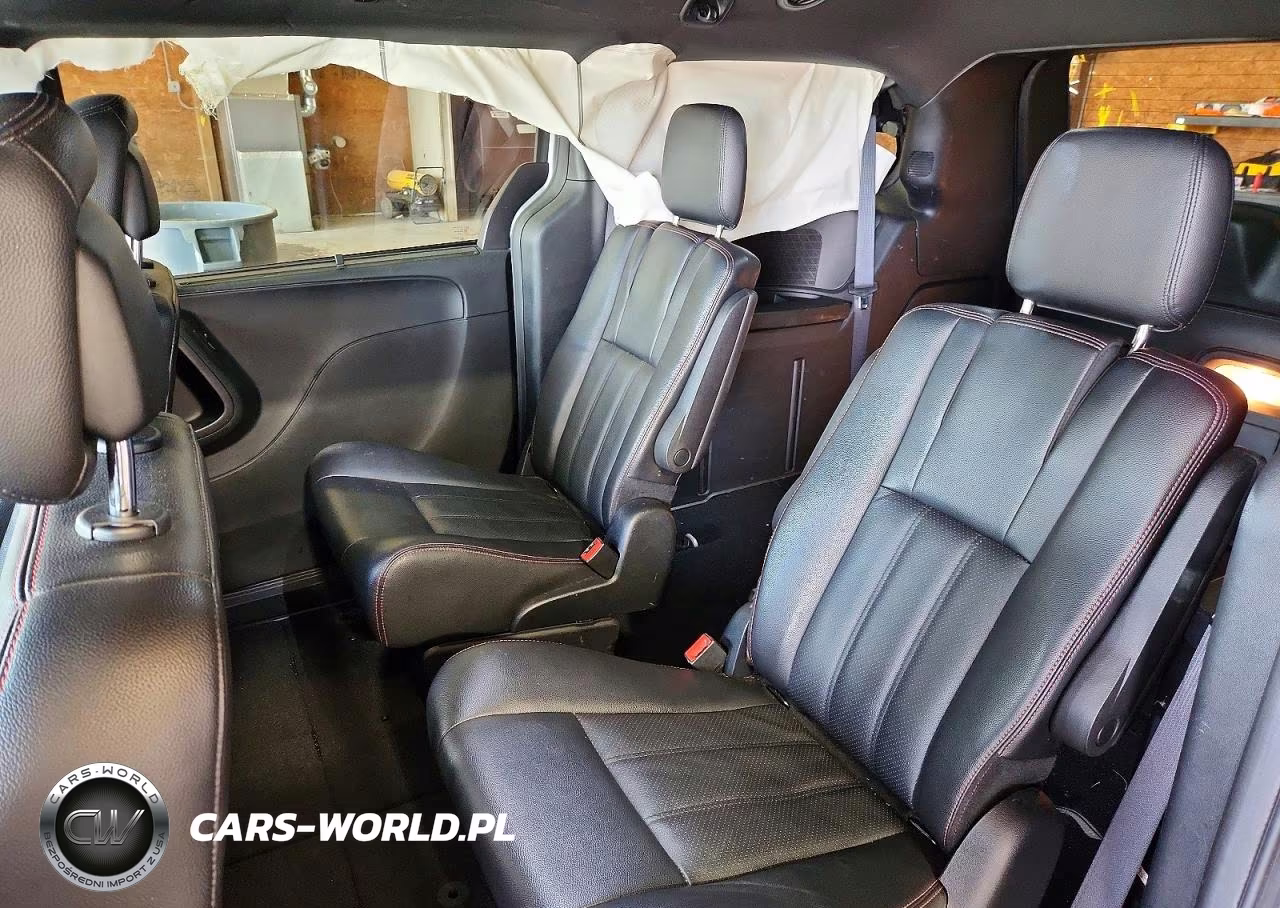 2019 Dodge Grand Caravan Gt VIN:2C4RDGEG1KR648398 - 11