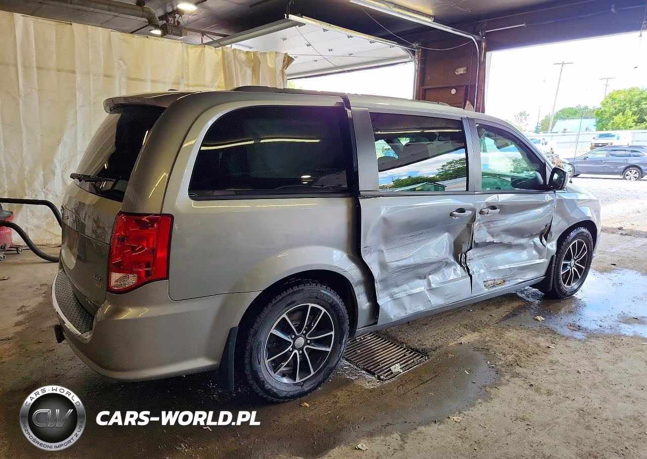 2019 Dodge Grand Caravan Gt VIN:2C4RDGEG1KR648398 - 3