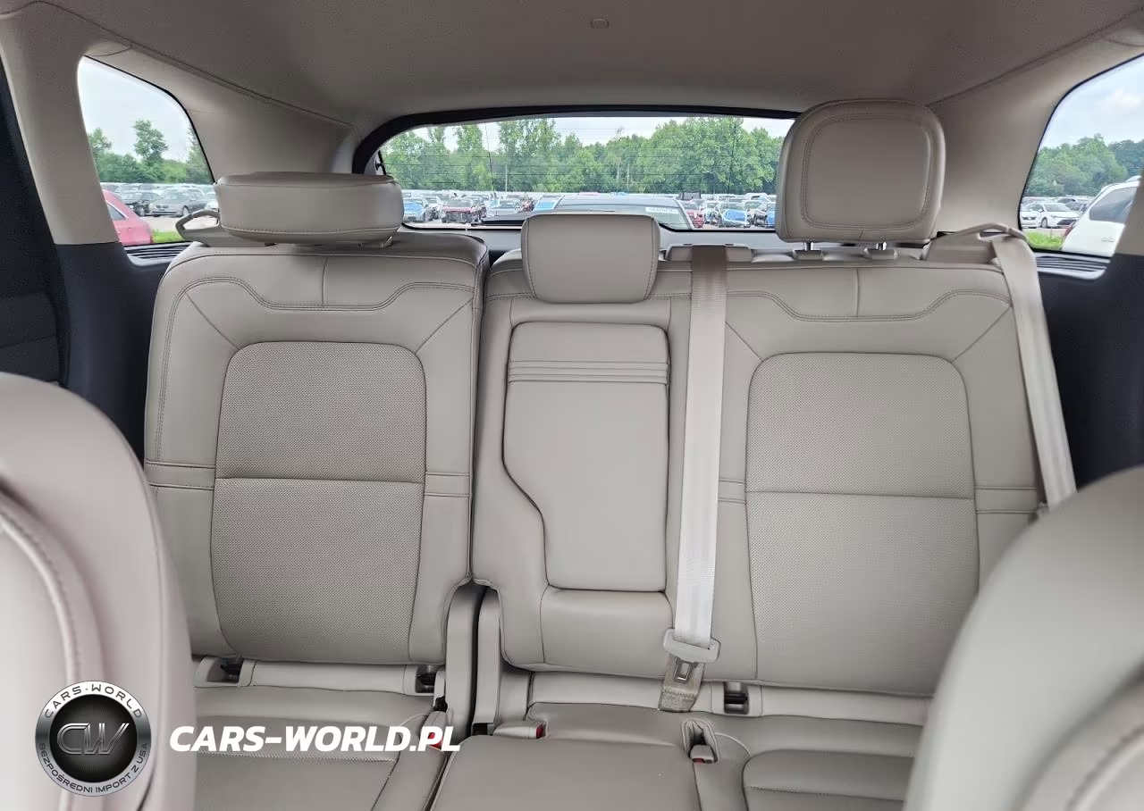 2020 Lincoln Corsair VIN:5LMCJ1C94LUL30675 - 10