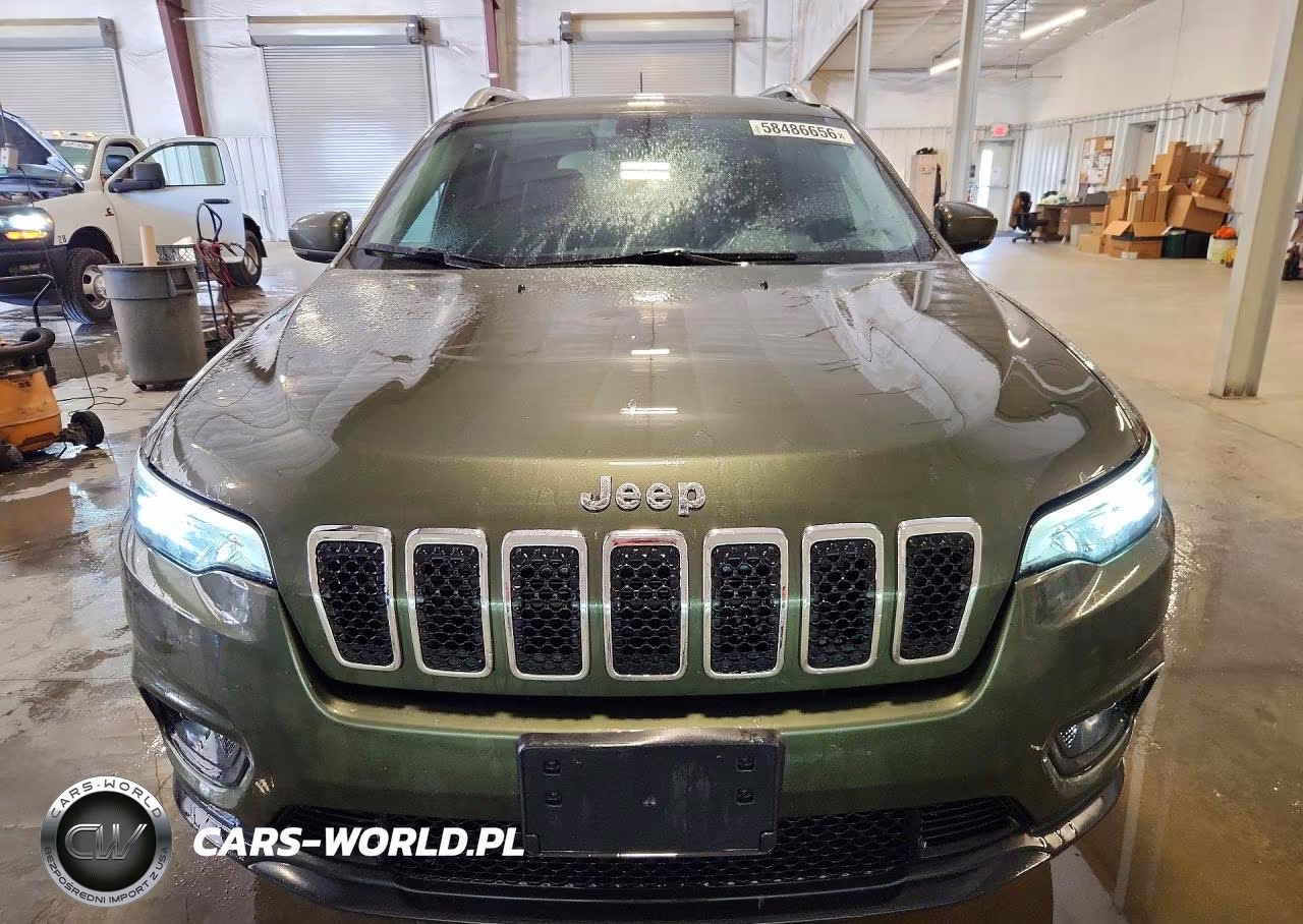 2019 Jeep Cherokee Latitude Plus VIN:1C4PJMLXXKD305075 - 5