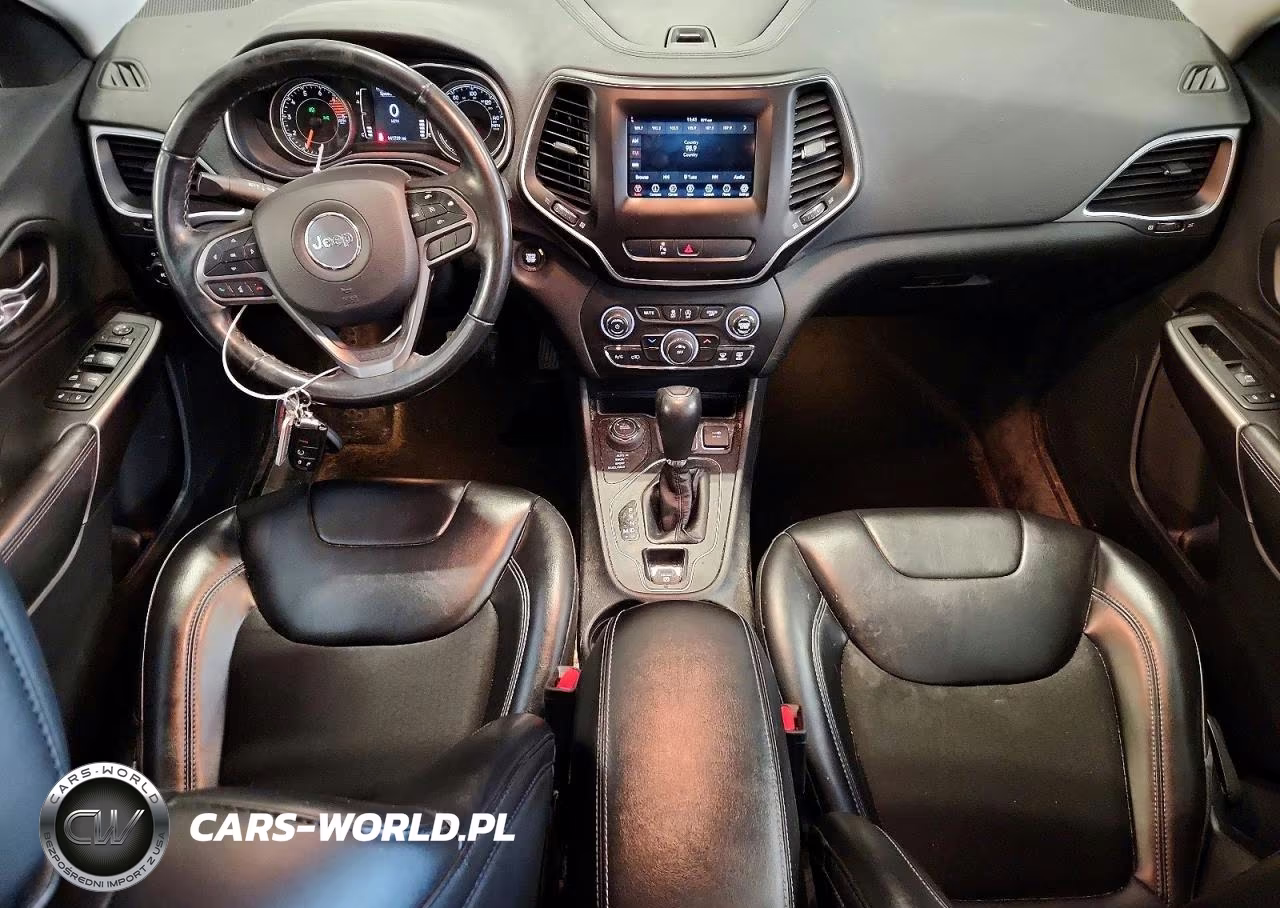 2019 Jeep Cherokee Latitude Plus VIN:1C4PJMLXXKD305075 - 8