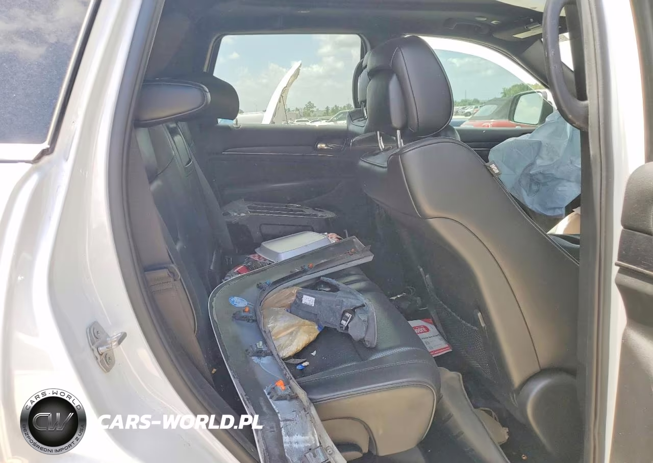 2019 Jeep Grand Cherokee Overland VIN:1C4RJECG4KC662501 - 11