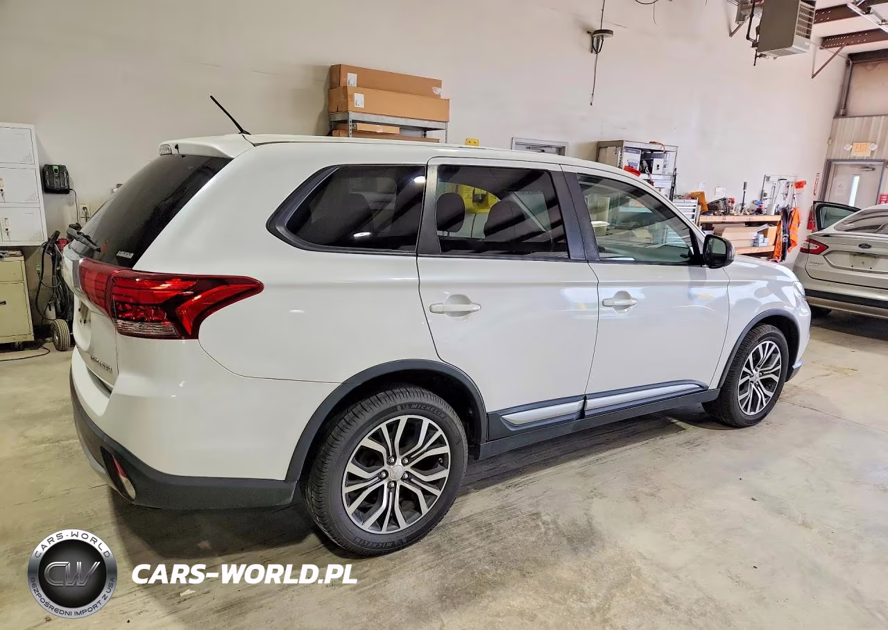 2016 Mitsubishi Outlander Se VIN:JA4AZ3A3XGZ063465 - 3