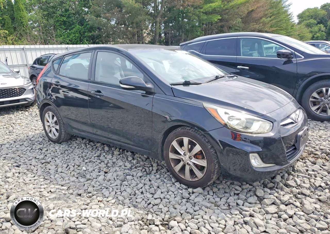 2013 Hyundai Accent VIN:KMHCU5AE9DU119846 - 4