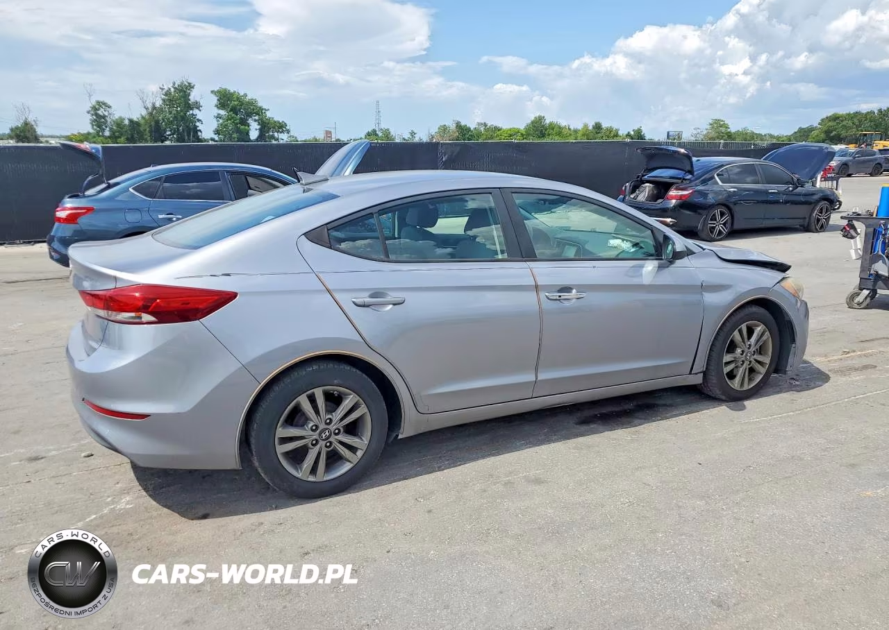 2017 Hyundai Elantra Se VIN:5NPD84LF1HH056173 - 3