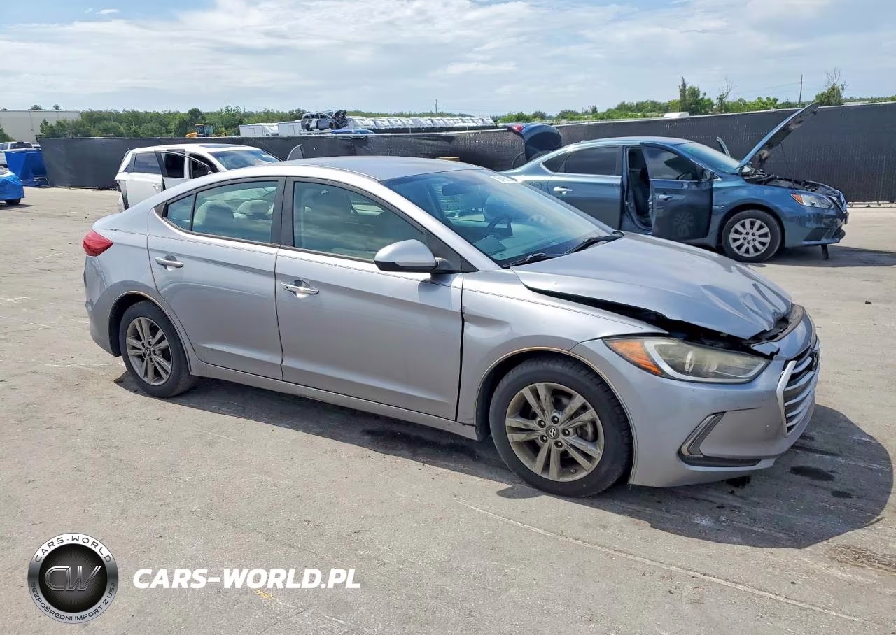 2017 Hyundai Elantra Se VIN:5NPD84LF1HH056173 - 4