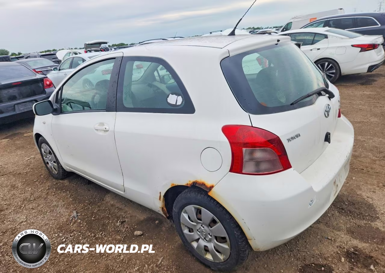2008 Toyota Yaris Base VIN:JTDJT923885201103 - 2